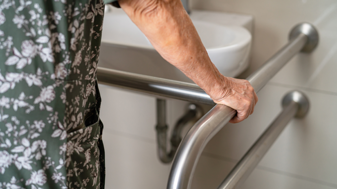Bathroom Safety with Patients in Mind: Creating Custom Solutions for Each Patient